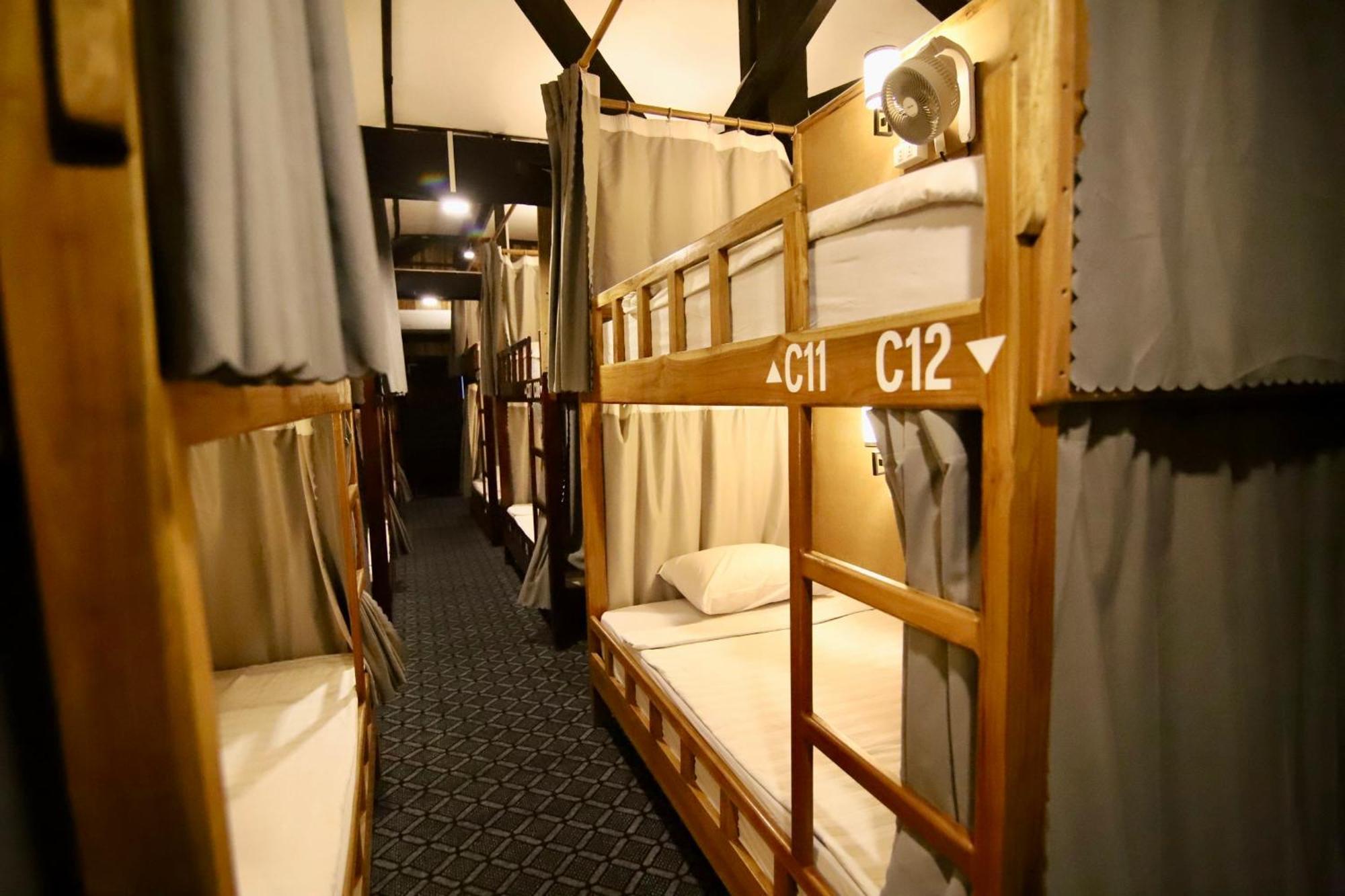 לואנג פרבאנג Chanthavong Hostel מראה חיצוני תמונה