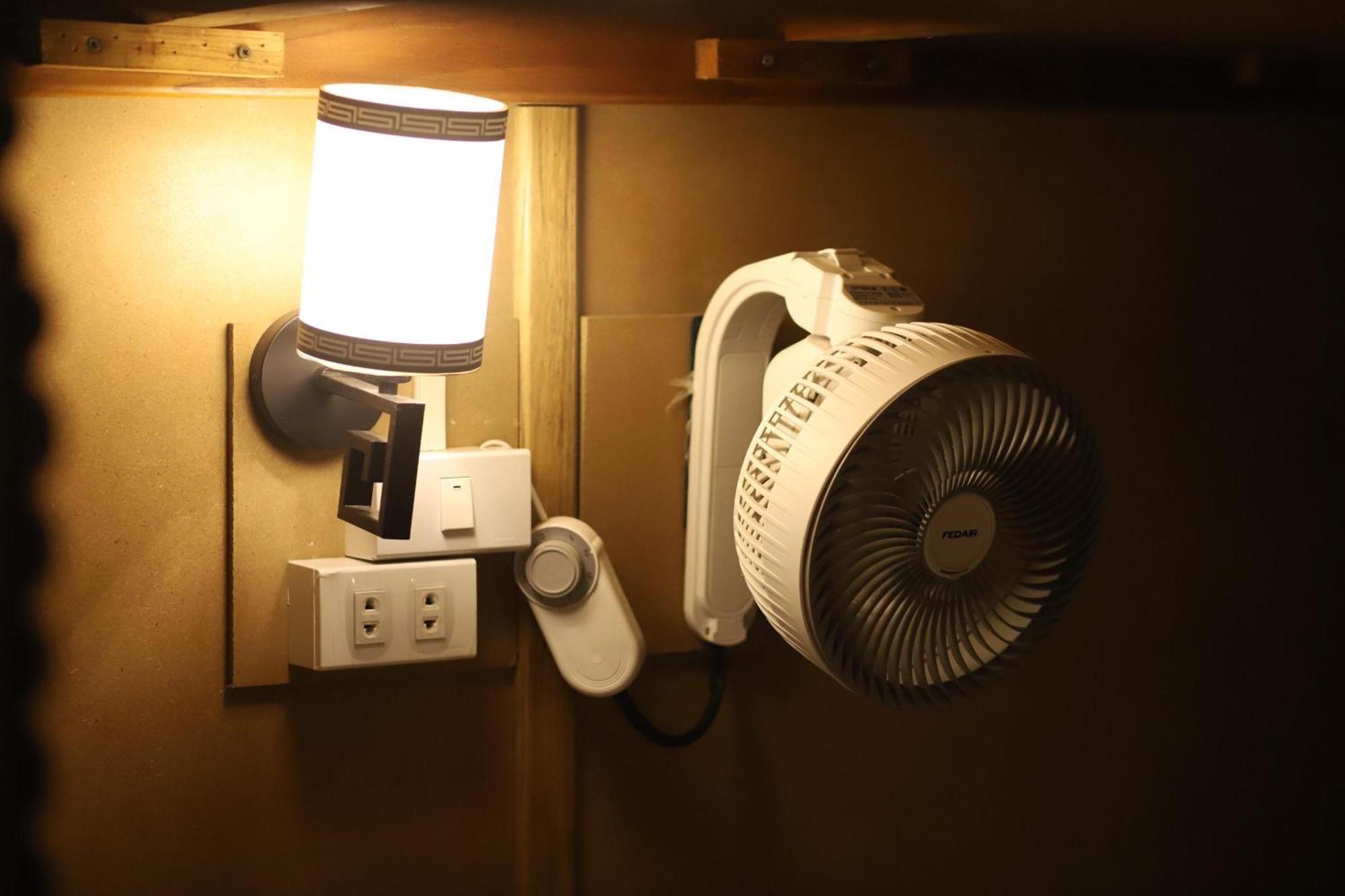 לואנג פרבאנג Chanthavong Hostel מראה חיצוני תמונה