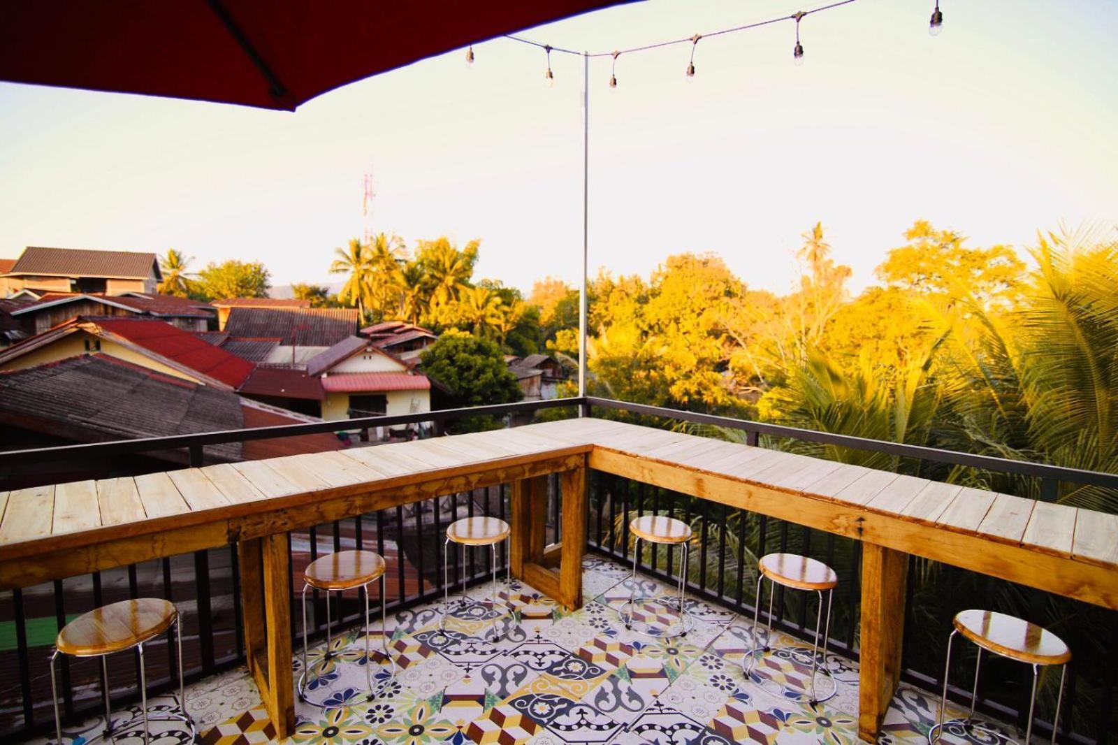 לואנג פרבאנג Chanthavong Hostel מראה חיצוני תמונה